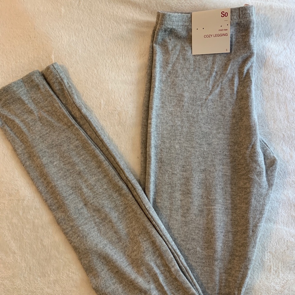 thin comfy grey leggings